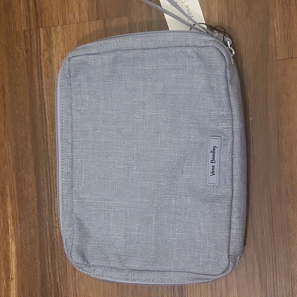 NWT Vera Bradley lighten up wipes pouch zen gray